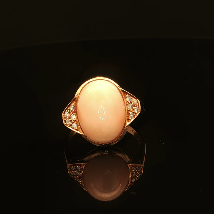 Estate 14K Yellow Gold Oval Angel Skin Coral & Diamond Ladies Ring