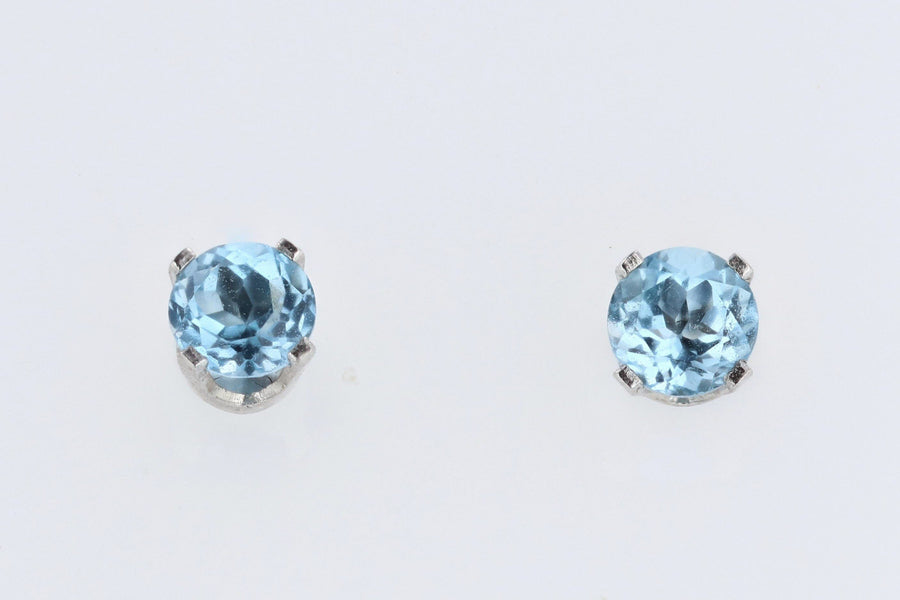 EARRINGS - 14K White Gold 4mm Round Blue Topaz Stud Earrings