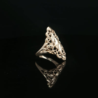 Estate 18K Yellow Gold Engraved Filigree Fashion Ring
