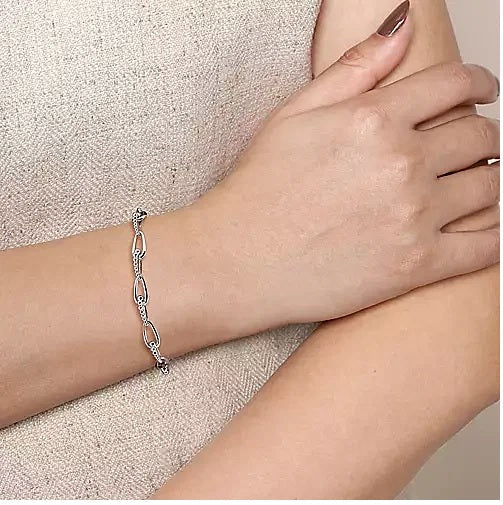 BRACELETS - Sterling Silver Bujukan 7.5 Inch Link Chain Bracelet