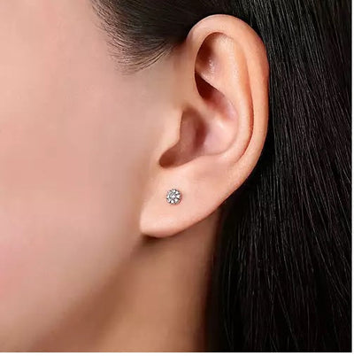 EARRINGS - 14K White Gold .11cttw Spread Cluster Round Diamond Stud Earrings