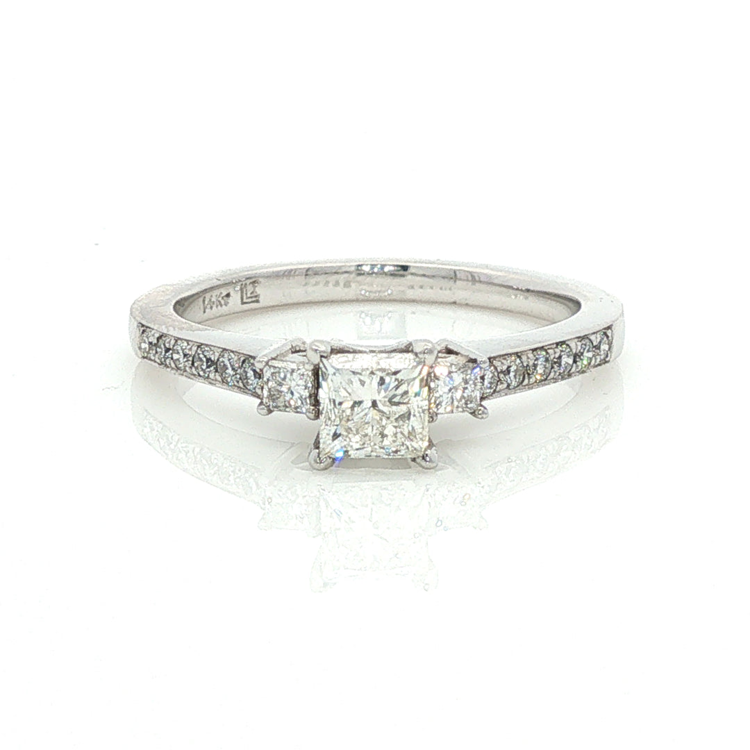 Actual natural diamond ring, stock 100-754