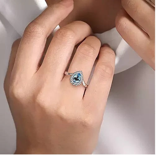 Ring - Sterling Silver Bujukan Swiss Blue Topaz Chevron Ring. Finger Size 6.5