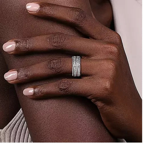 Ring - Sterling Silver White Sapphire Hampton Easy Stacklable Multi Row Ladies Fashion Ring. Finger Size 6.5