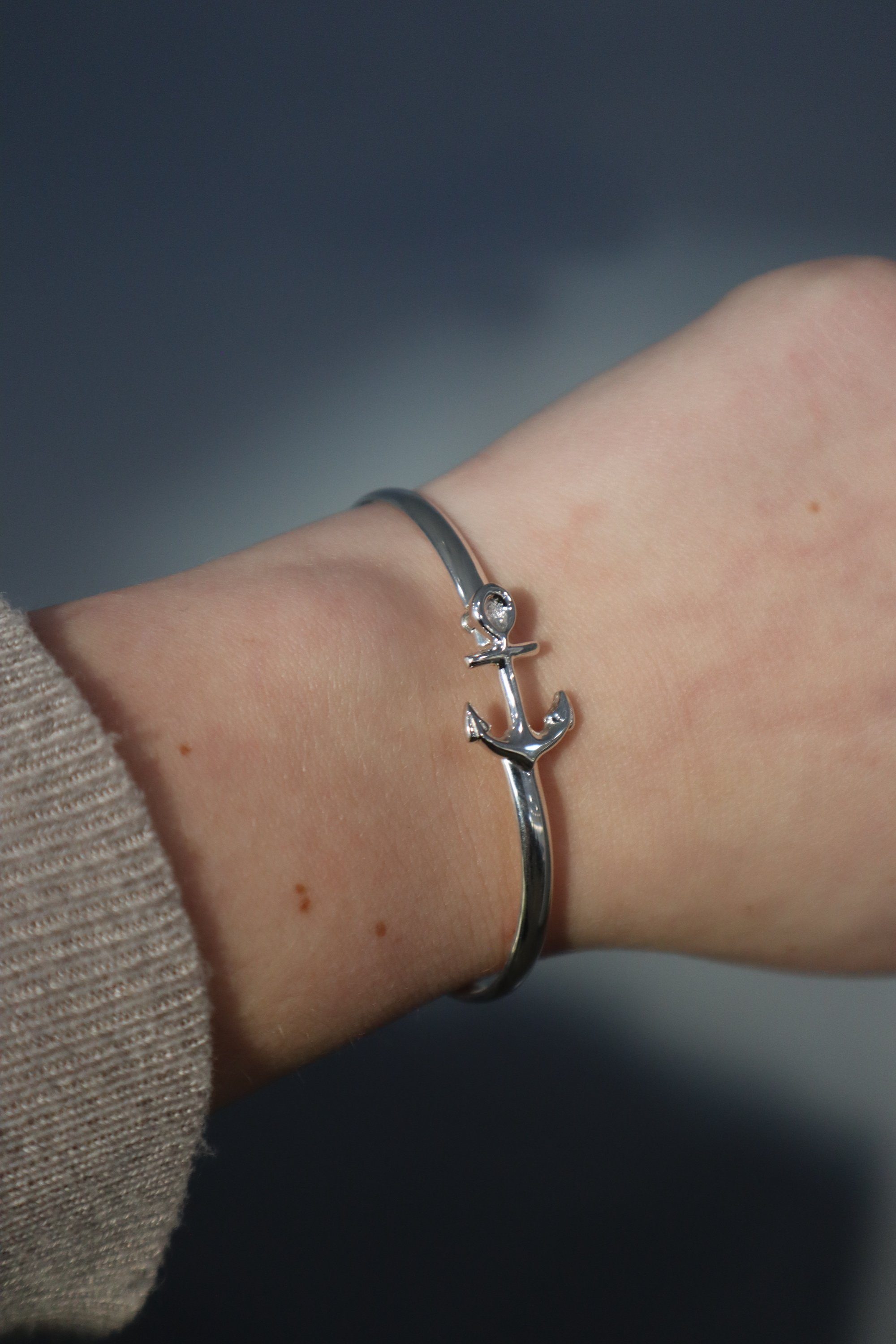 Sterling silver anchor bangle bracelet