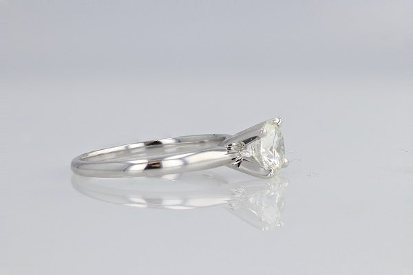 DIAMOND ENGAGEMENT RINGS - 14K White Gold 1.00ct J/SI1 IGI Lab Grown Round Solitiare Diamond Engagement Ring.
