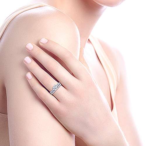 DIAMOND ENGAGEMENT RINGS - 14k White Gold .39cttw Contemporary Round Prong Set Diamond Engagement Mounting