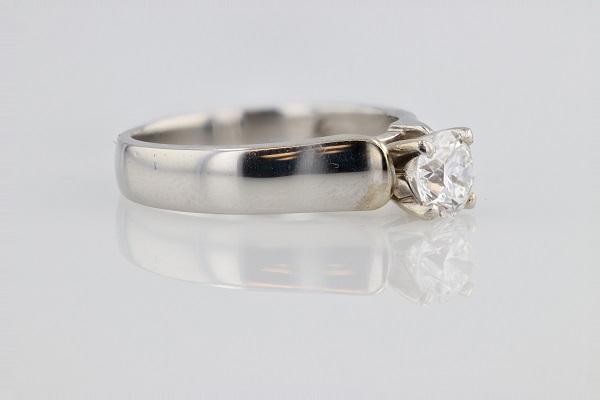 DIAMOND ENGAGEMENT RINGS - 14K White Gold .69ct E/VS2 With IGI Cert Round Diamond Solitaire Engagement Ring