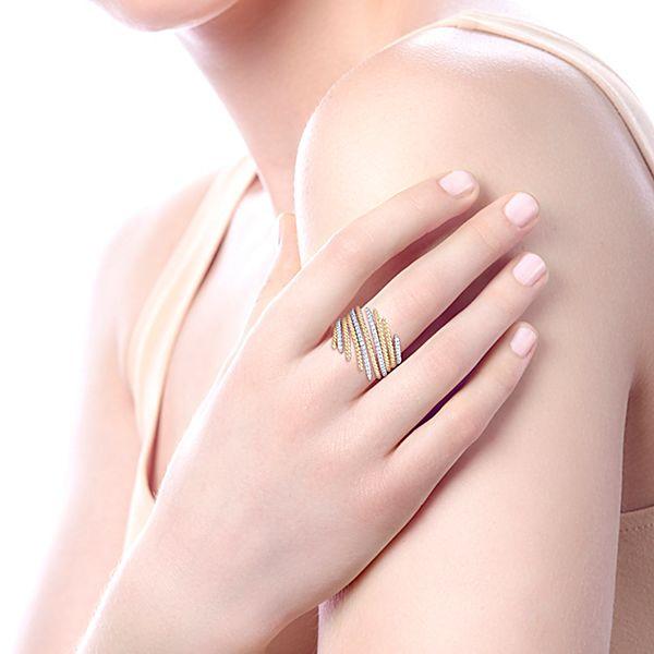 DIAMOND JEWELRY - 14K Two-Tone Gold Freeform Wave Pave Diamond Ring