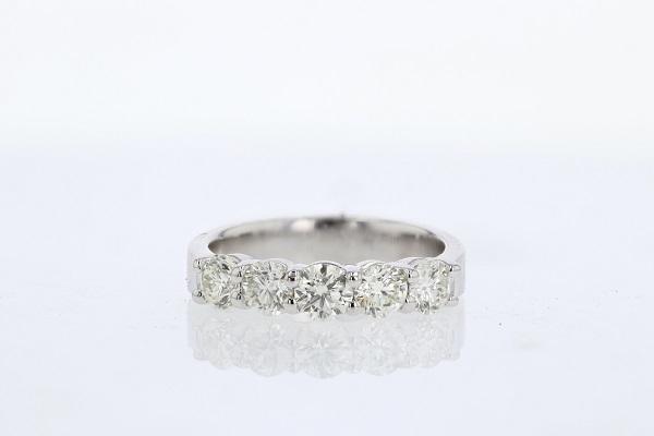 DIAMOND JEWELRY - 14K White Gold 1.50cttw 5-Stone Diamond Anniversary Band