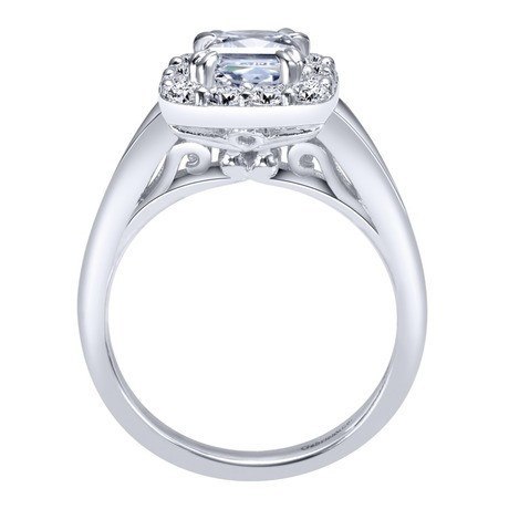 ENGAGEMENT - 1.50cttw Cushion Cut Halo Style Diamond Engagement Ring With 1ct Cushion Center Diamond