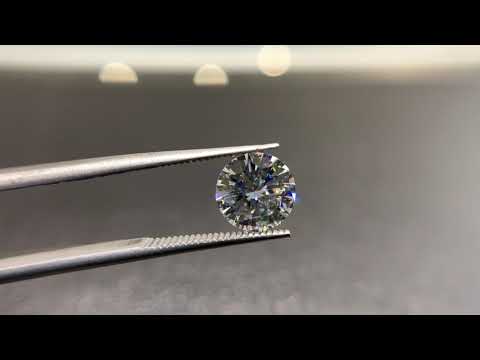 1 Ct Equivalent Round Moissanite Center Stone
