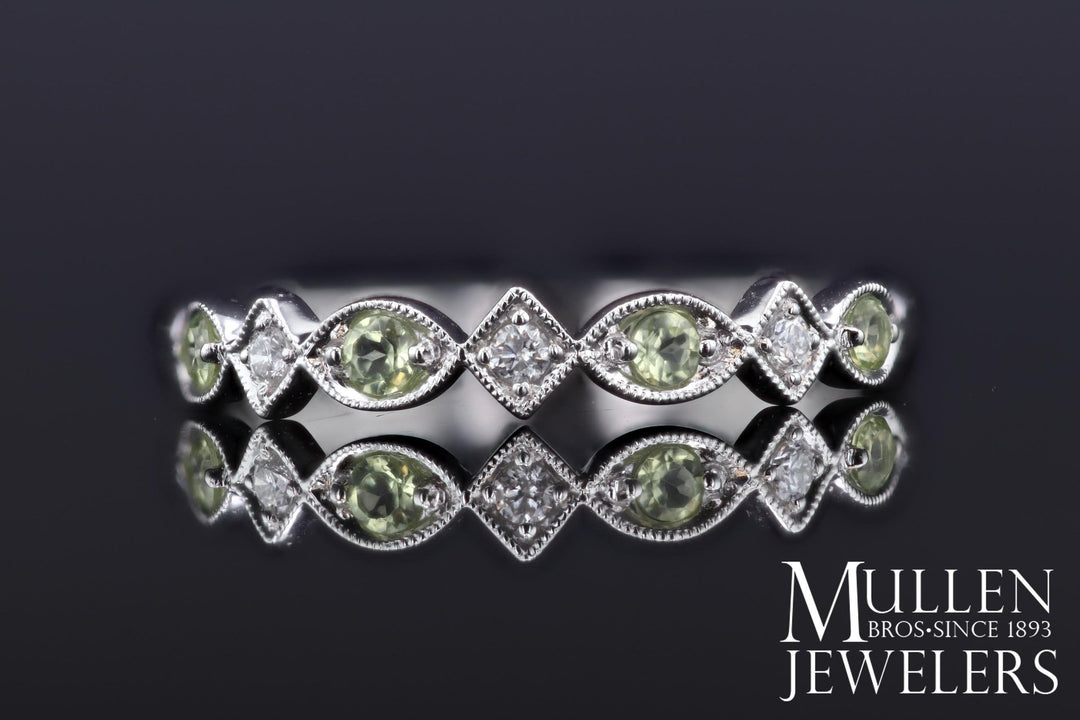 JEWELRY - 14K White Gold Diamond And Peridot Birthstone Ring