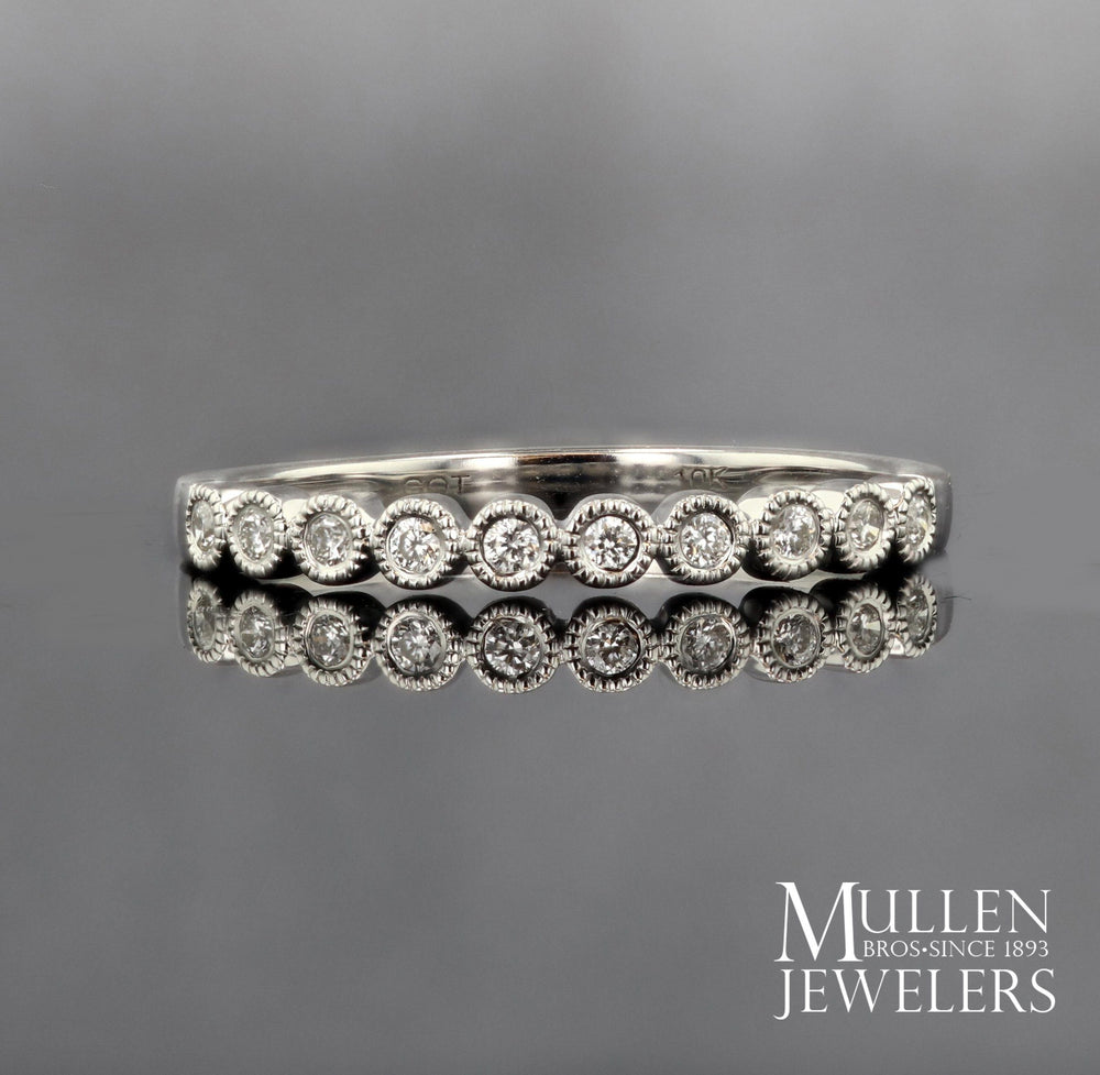 RINGS - 10K White Gold .12cttw Bead Set Round Station Diamond Stackable Ring