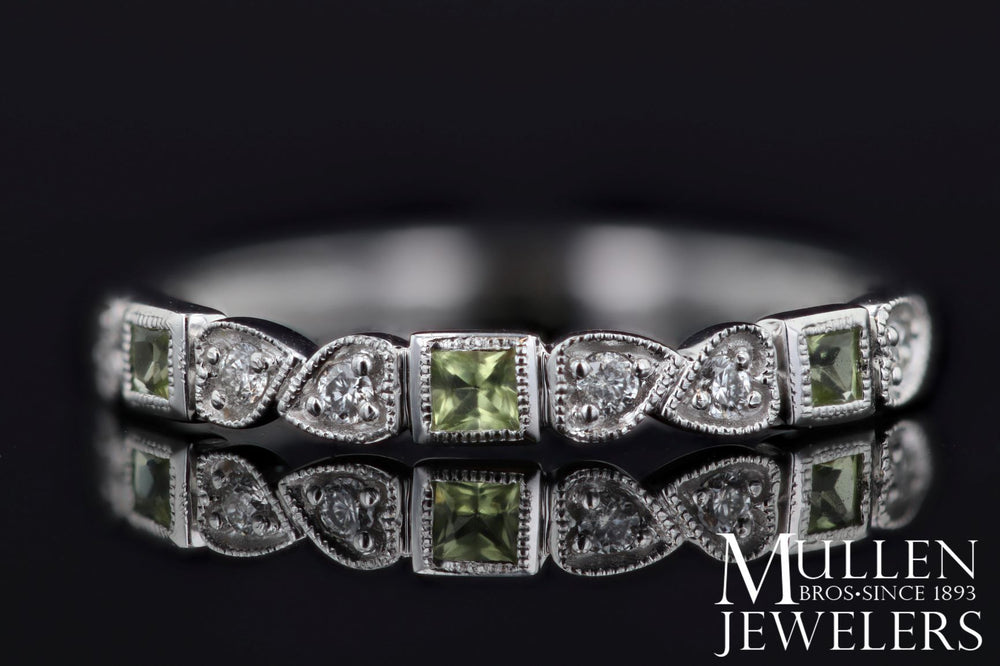 RINGS - 10k White Gold Diamond And Square Peridot Birthstone Ring
