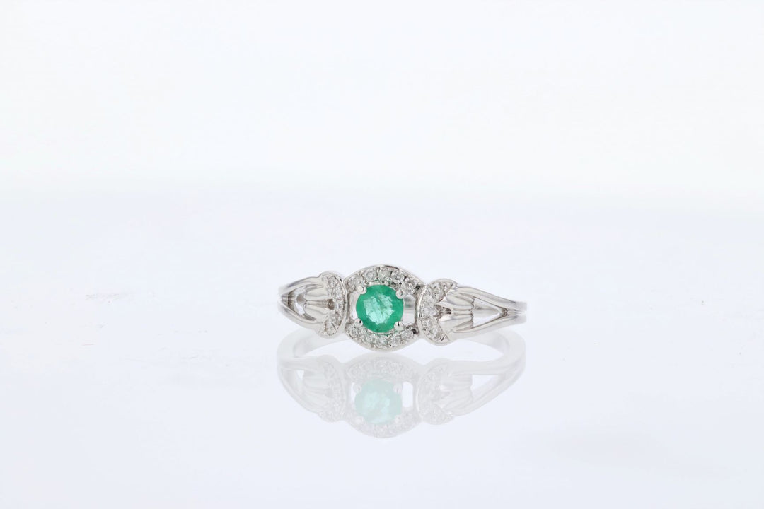 RINGS - 14K White Gold .10cttw Diamond And Round Emerald Ring