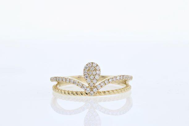 RINGS - 14K Yellow Gold .20cttw Split Shank Diamond Ring