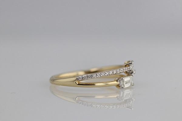RINGS - 14K Yellow Gold .50cttw Round & Baguette Diamond Fashion Ring.