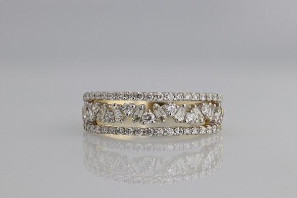RINGS - 14K Yellow Gold .84cttw Diamond Alternating Fashion Ring.