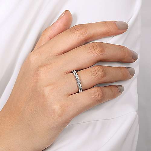 Wedding Ring - 14k White Gold .79cttw Prong Set Round Diamond Wedding Band