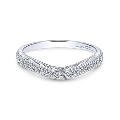 Curved vintage on sale wedding band